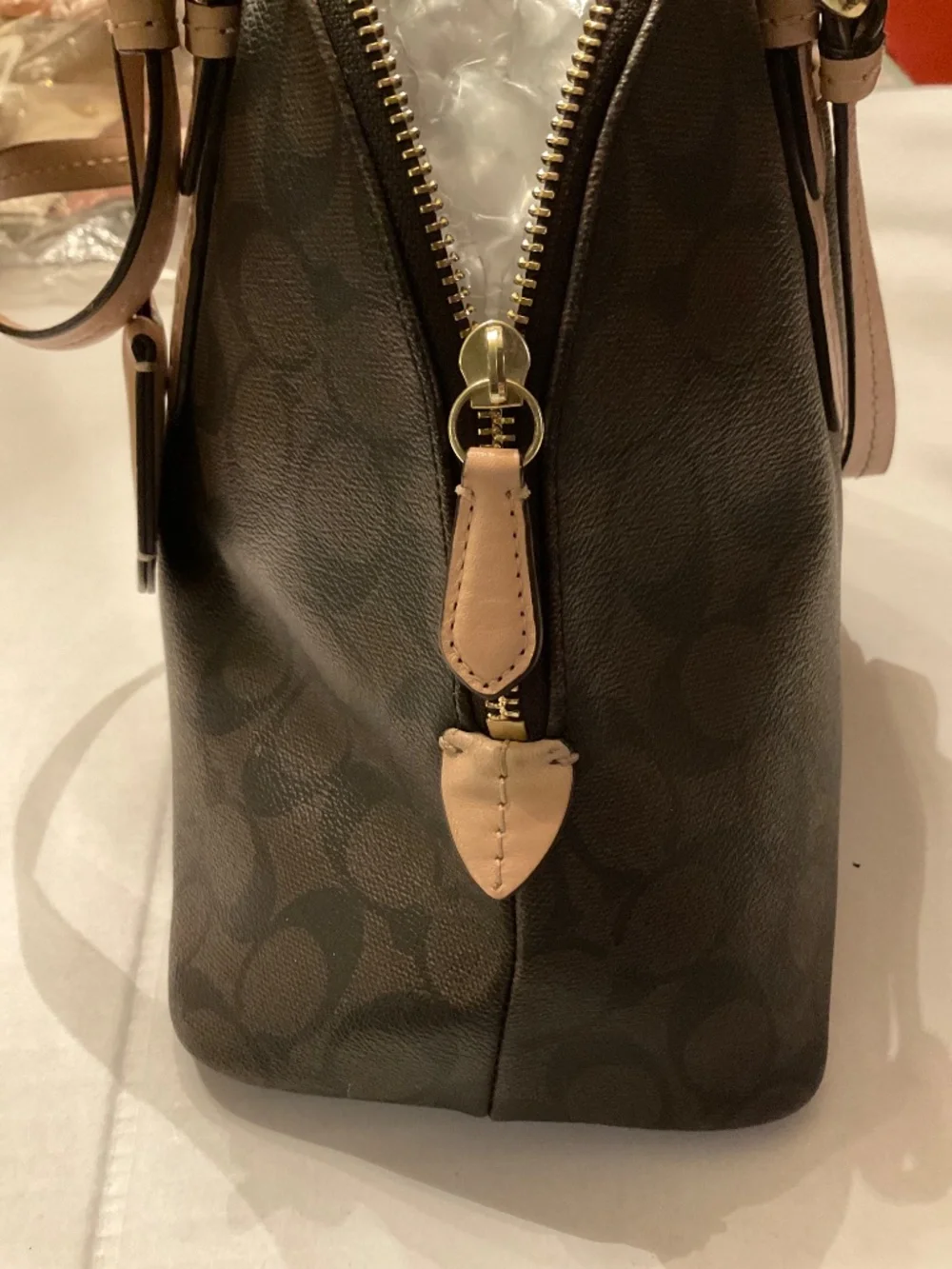 Coach F26184 Signature Peyton Cora Domed Satchel bag - Picture 6 of 12